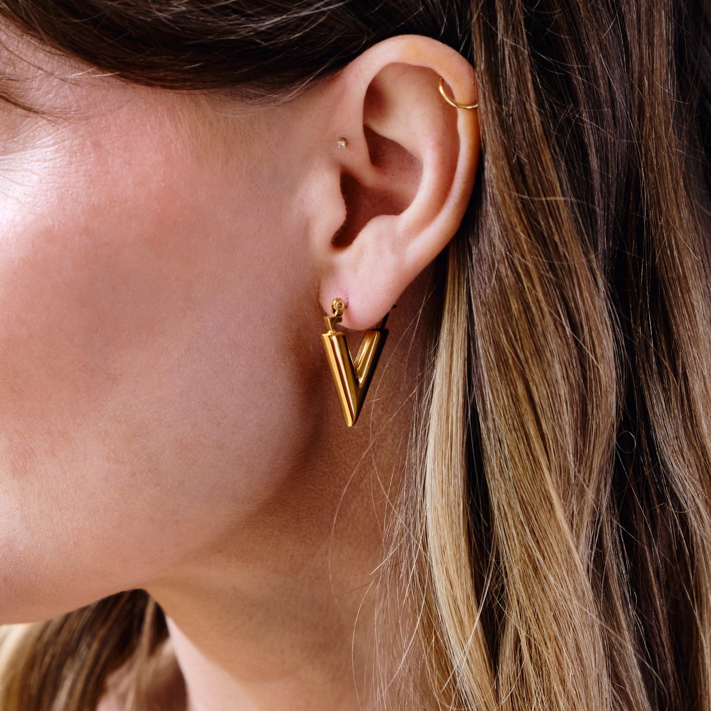 VEE Earrings