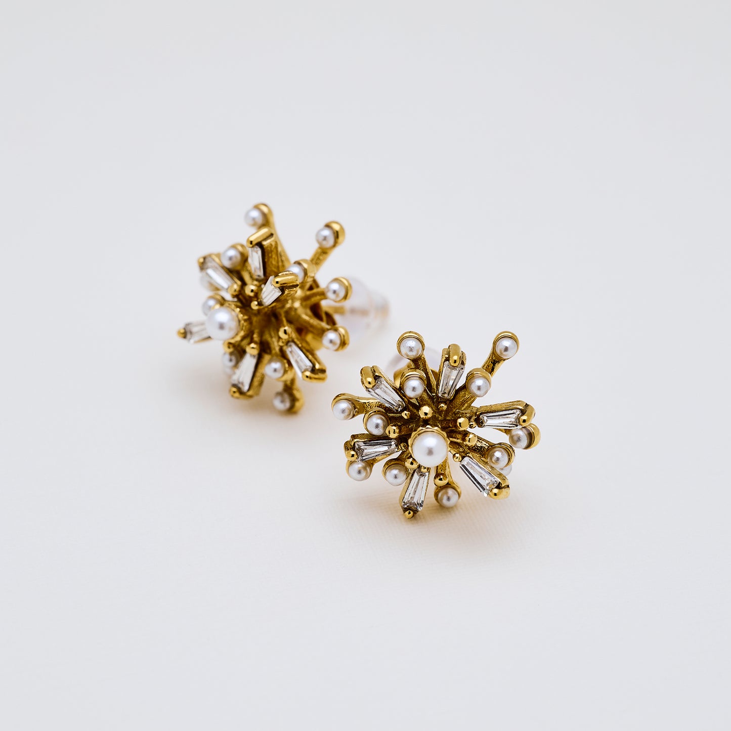 Sparkler Studs in Gold